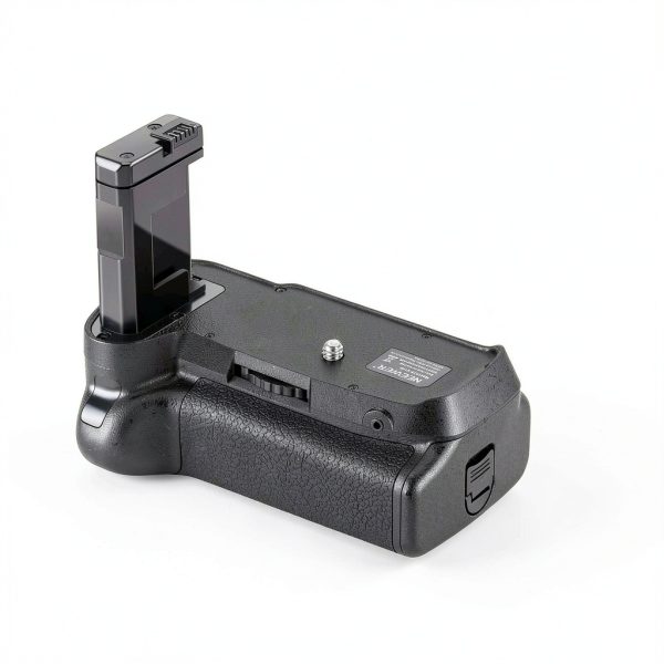 Neewer Battery Grip for Nikon D3100 D3300 Vertical Shooter-1