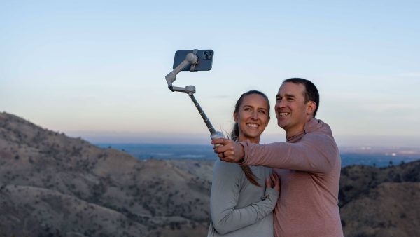 Insta360 Flow 2 Mobile Gimbal Smart Tracking Power Bank-12
