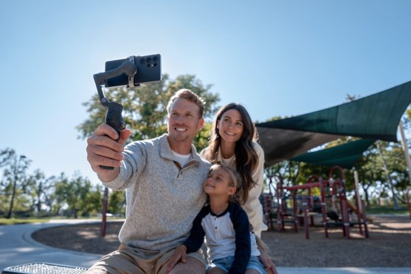 DJI Osmo Mobile 8 Gimbal Smartphone Stabilizer Live-4