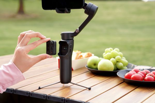Hohem iSteady V3 Gimbal Magnetic AI Tracking Smartphone-17