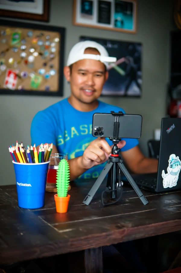Joby TelePod Mobile Tripod Steady Photos Bluetooth Remote-9
